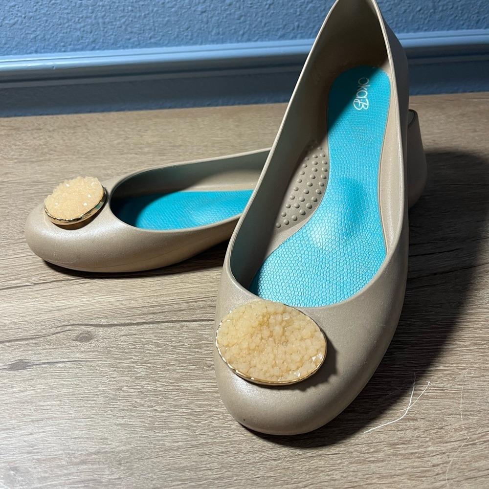 Oka B Jeweled‎ Embellished Waterproof Jelly Ballet Flats Tan Size 10 Made In USA